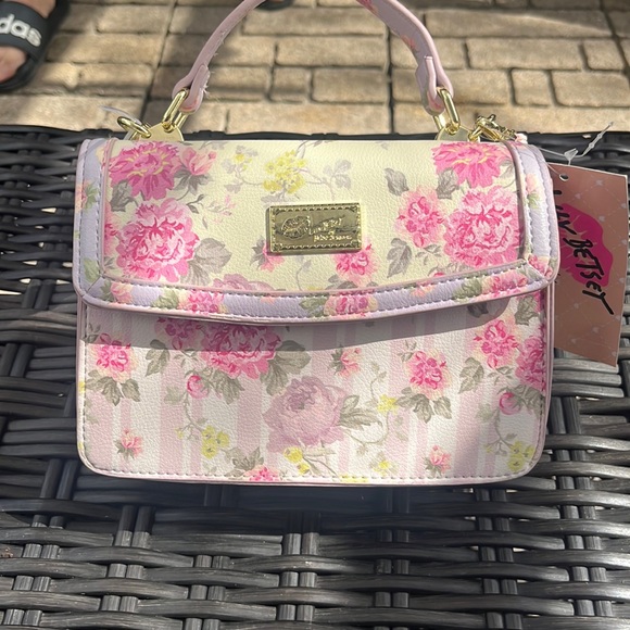 Betsey Johnson Handbags - Brand new Betsey Johnson crossbody